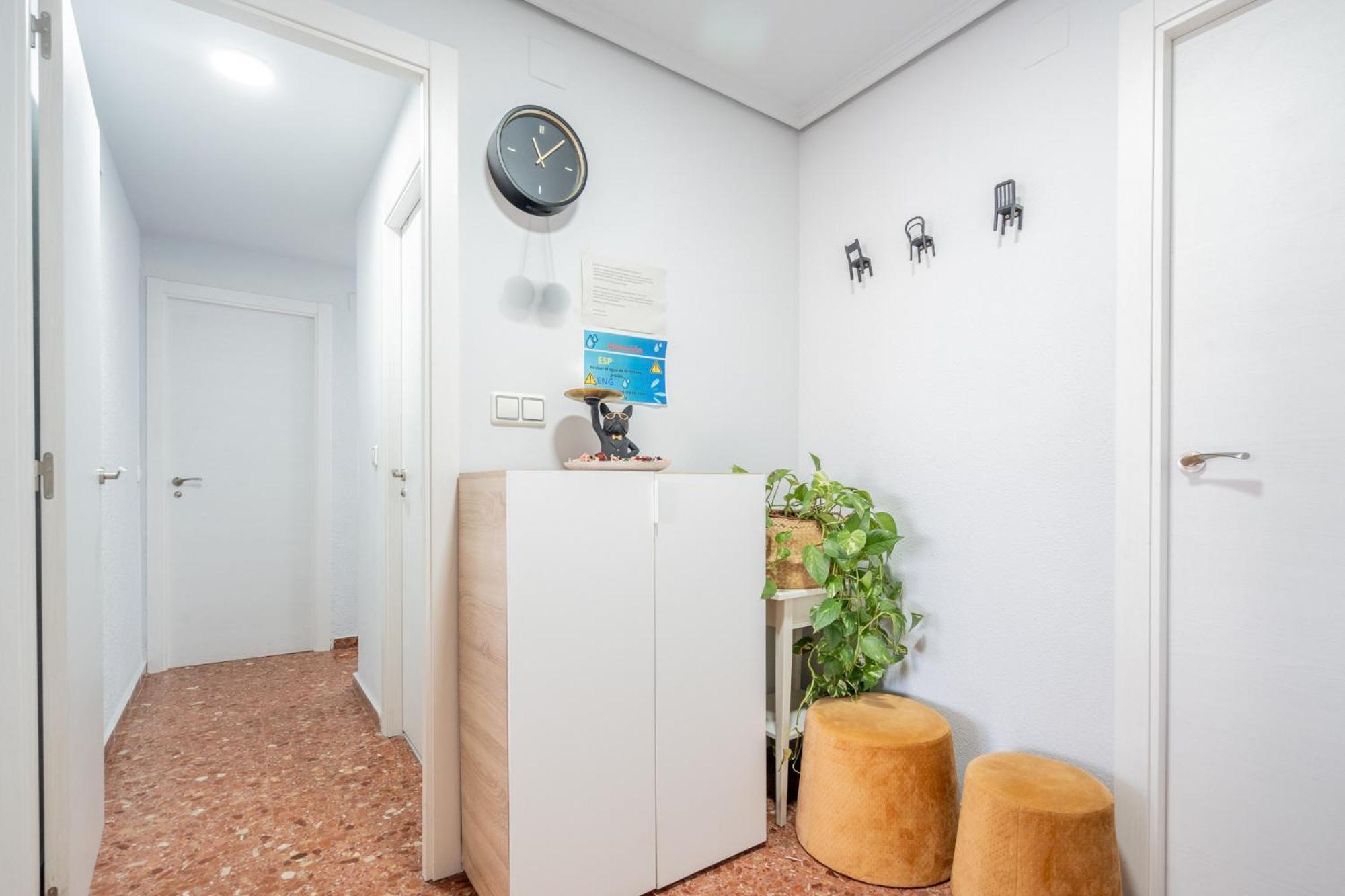 Apartamento Familiar En Avenida Del Puerto Valencia Luaran gambar