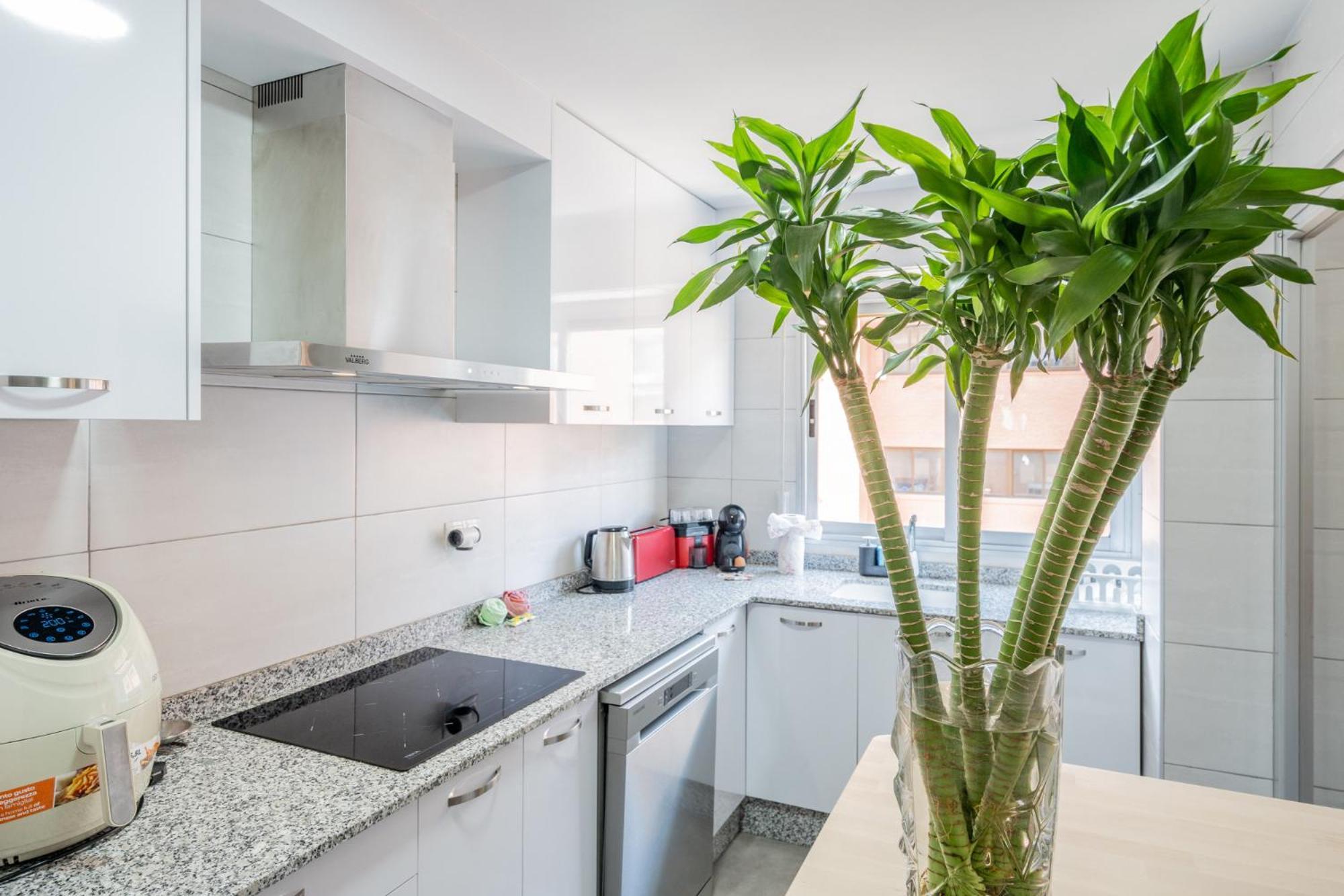 Apartamento Familiar En Avenida Del Puerto Valencia Luaran gambar